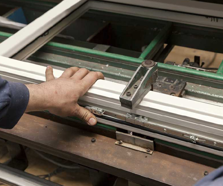 pourquoi-choisir-menuiseries-fenetres-aluminium-lyon-villeurbanne-pg Nos partenaires volets roulants anti-effraction sur lyon 7 et volets roulants villeurbanne